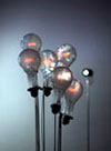 projection video sur ampoules, design Peter Keene